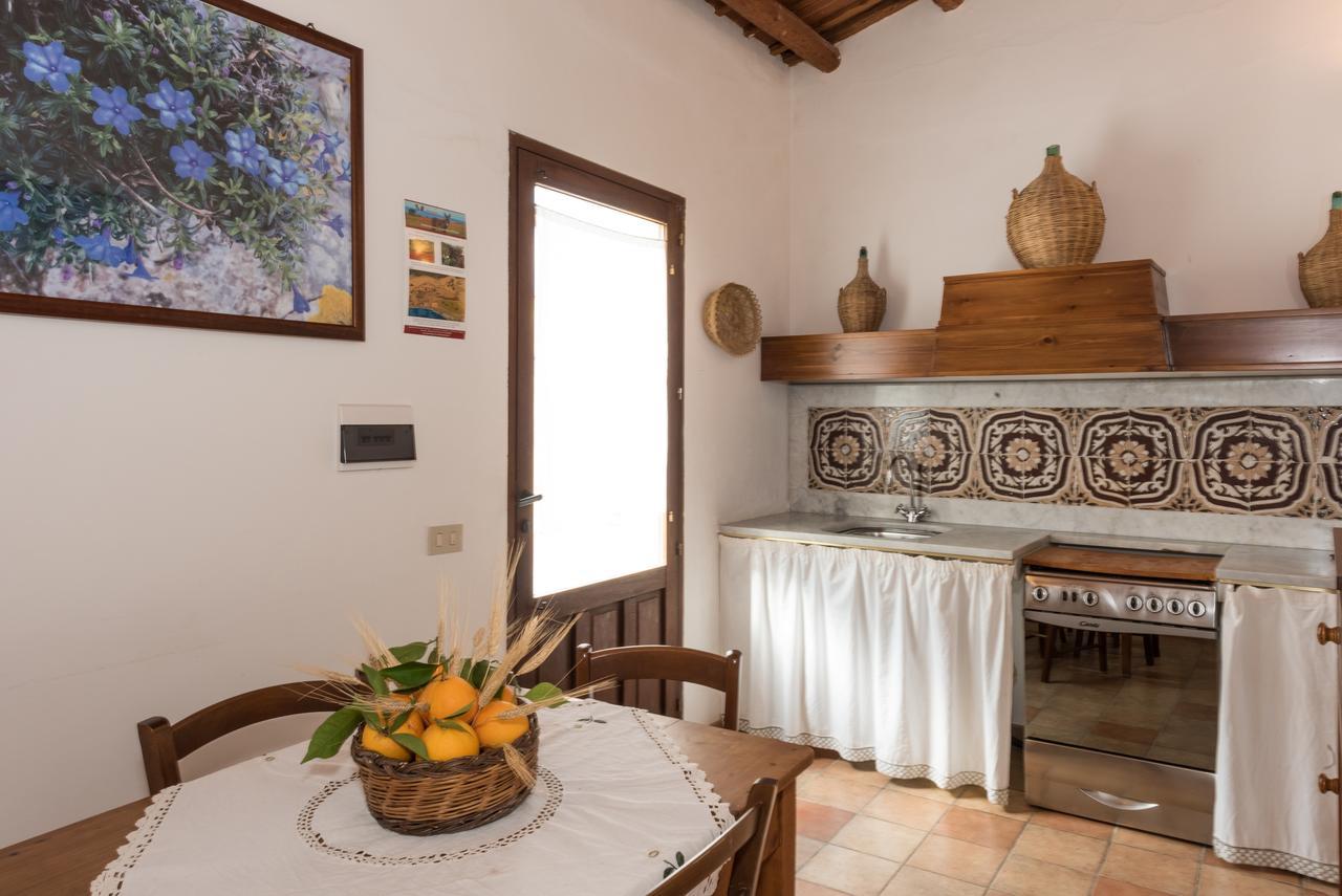 Azienda Agrituristica Tenuta Pizzolungo Erice Εξωτερικό φωτογραφία